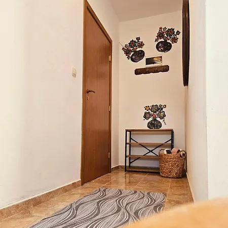 Olimp Apartment *